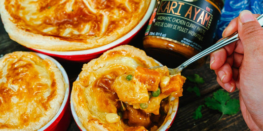 Creamy Cheesy Curry Pot Pie - Kopi Thyme
